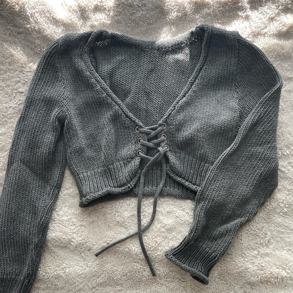 Zara Gray cropped lace tie knit sweater